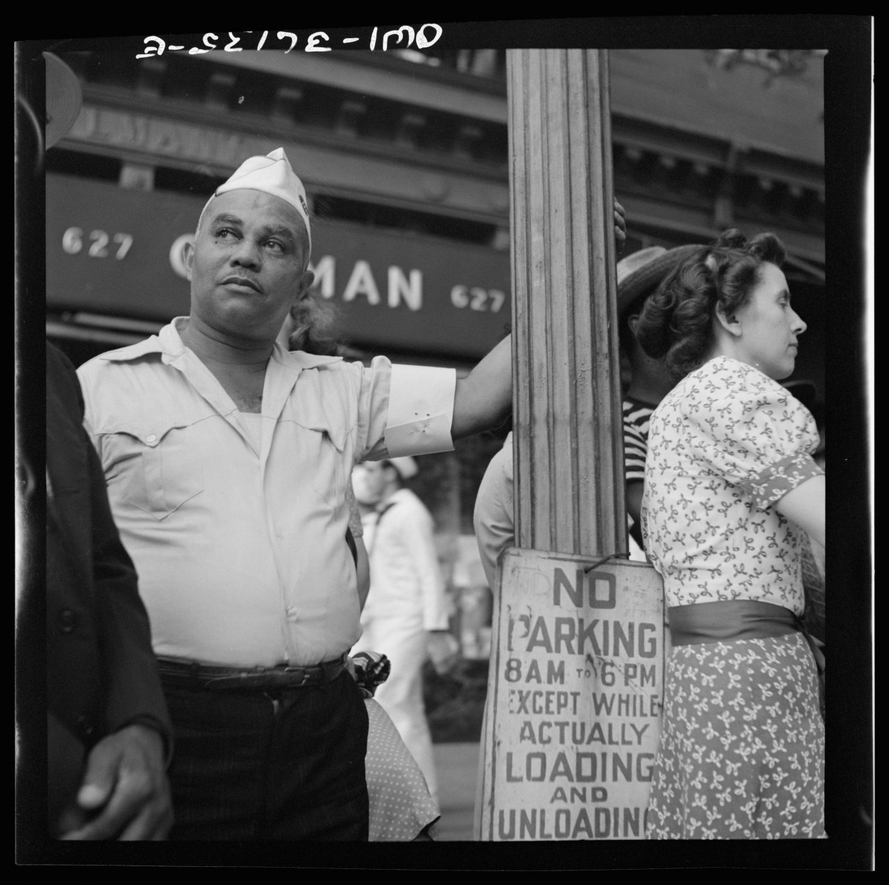 washington Dc war parade 1940s Esther Bubley office of war information