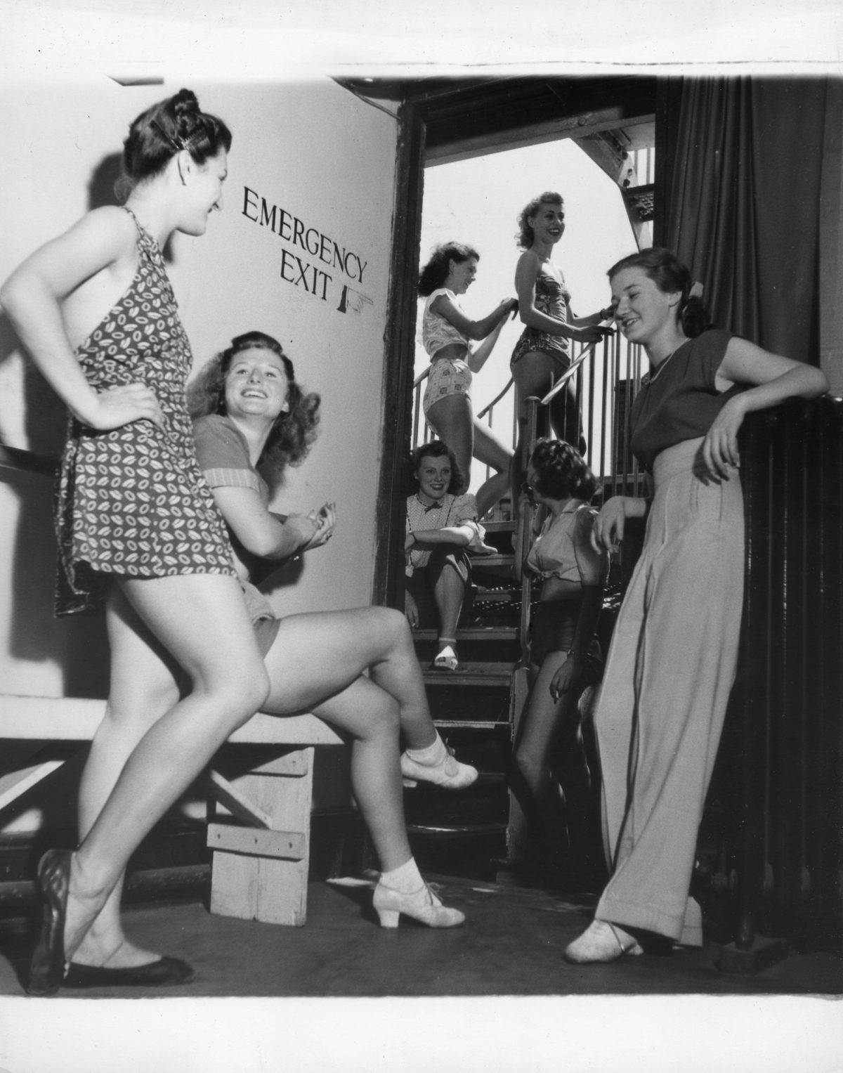 1200px x 1527px - It's alright to be nude, but if it moves, it's rude.â€ - The Extraordinary  History of the Windmill Theatre - Flashbak