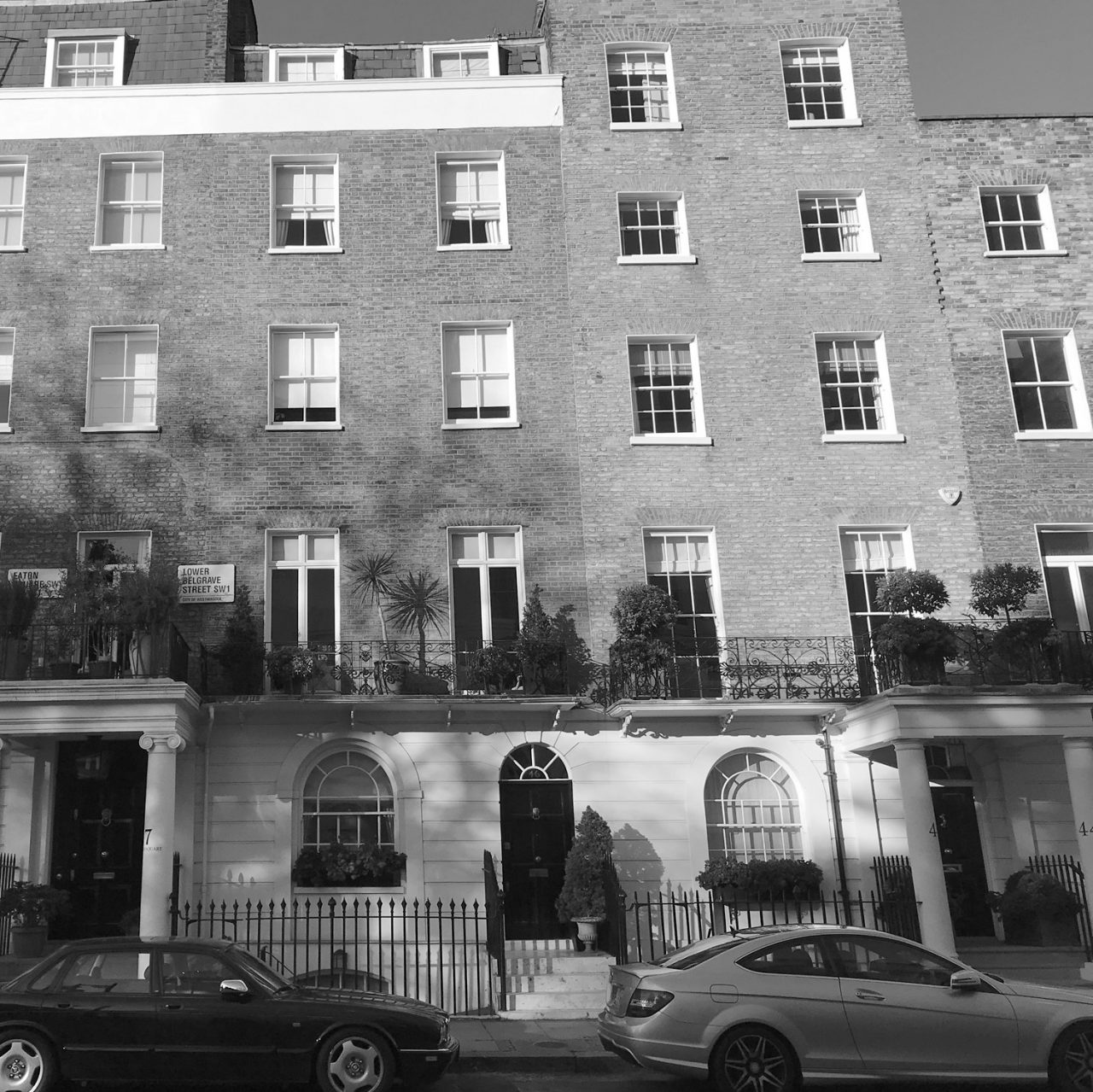 Lord Lucans House 46 Lower Belgrave Street pic