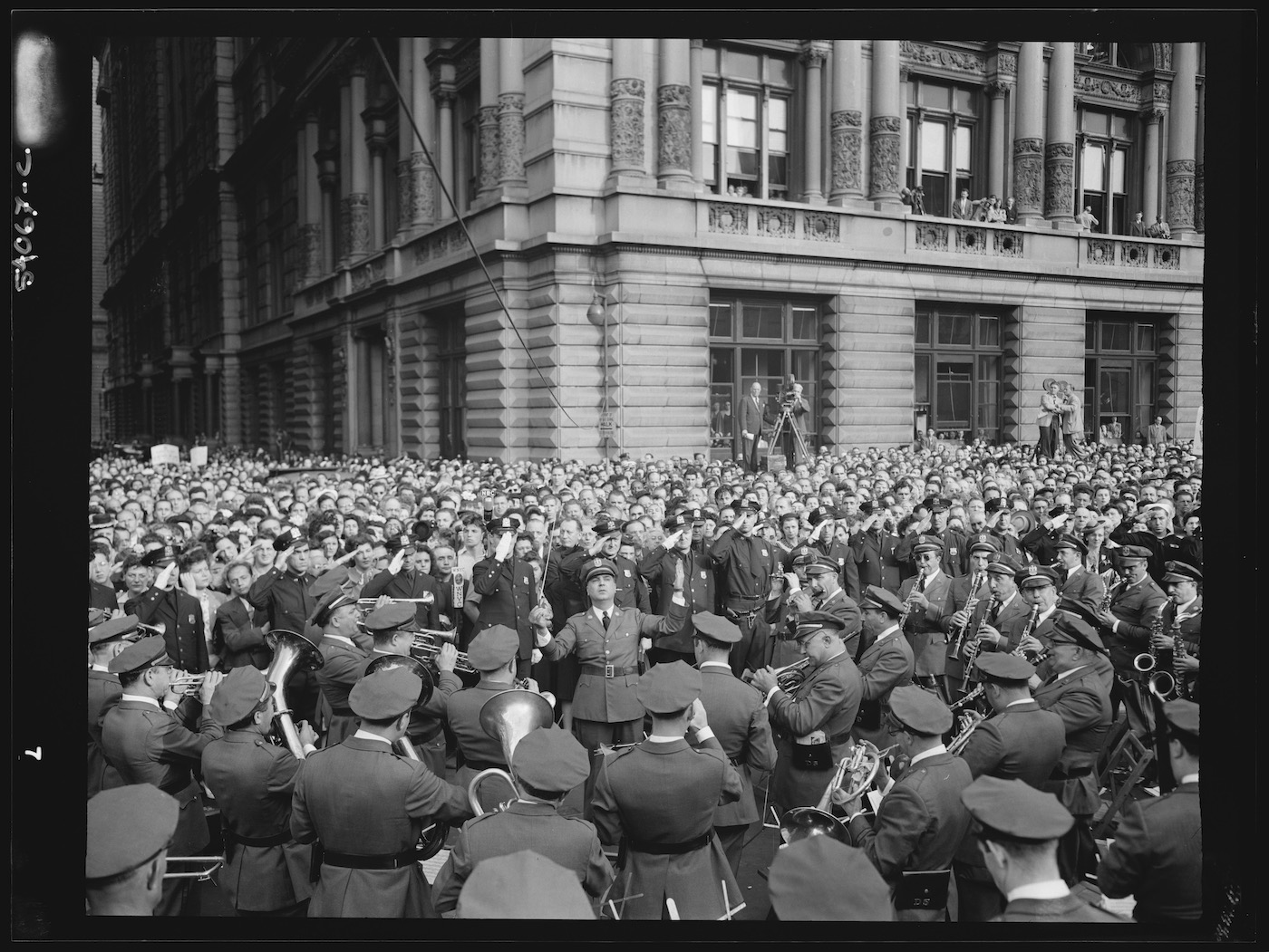 Title: New York, New York. A crowd on D-day in Madison Square Related ...