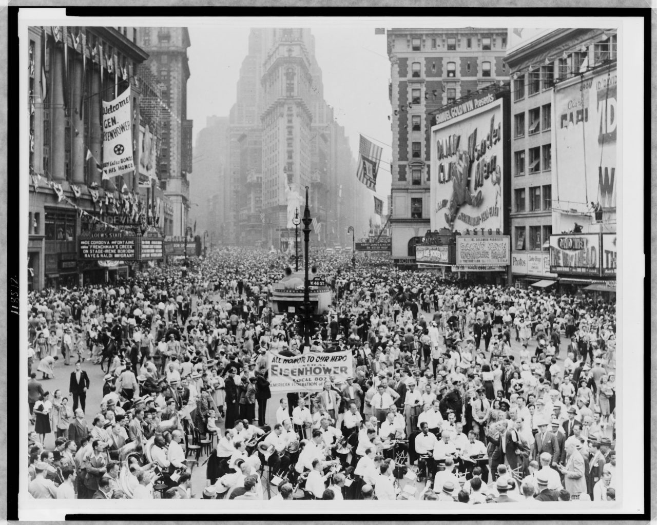 New York City Crowds In The Early And Mid 20th Century - Flashbak