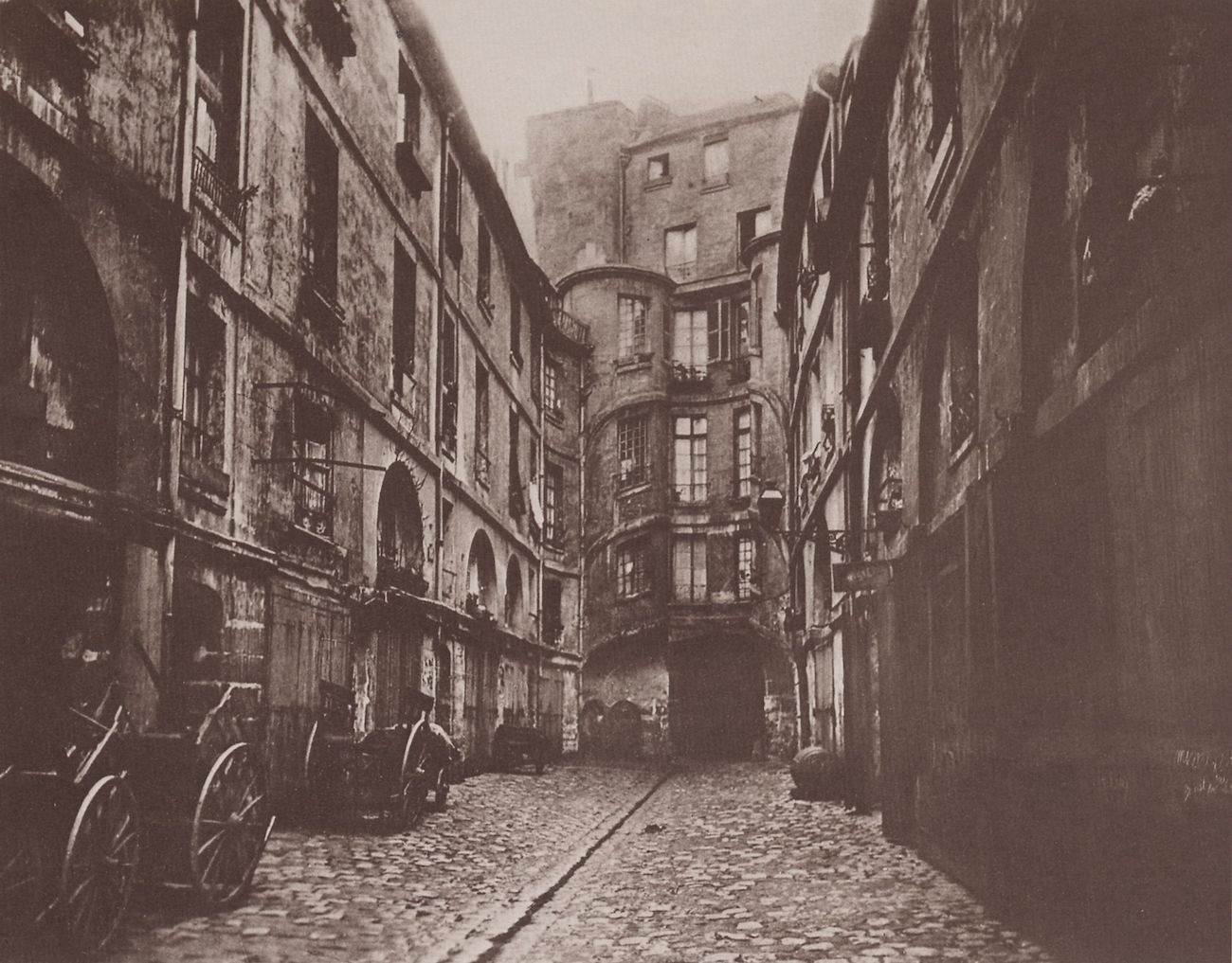 Eugene Atget - The Photographer who Walked Fin de Siècle Paris - Flashbak