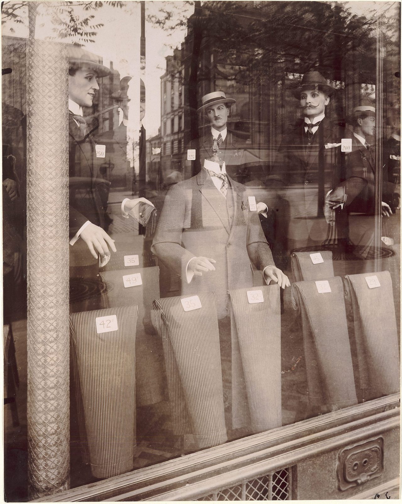 Eugene Atget - The Photographer who Walked Fin de Siècle Paris - Flashbak