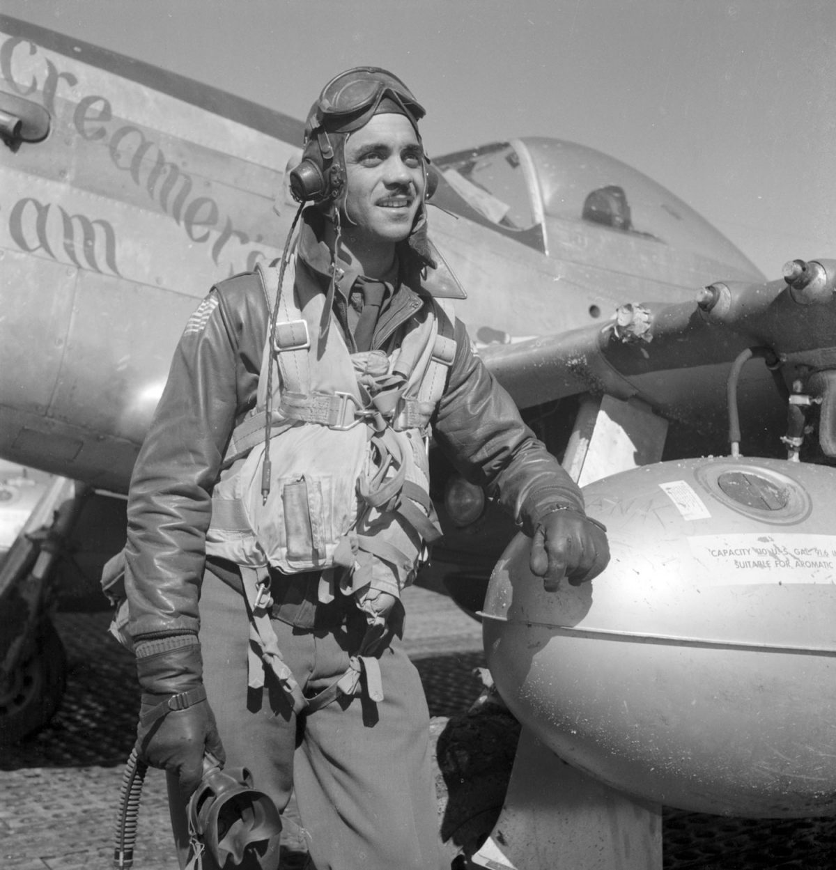 Toni Frissell, war, fighter pilot