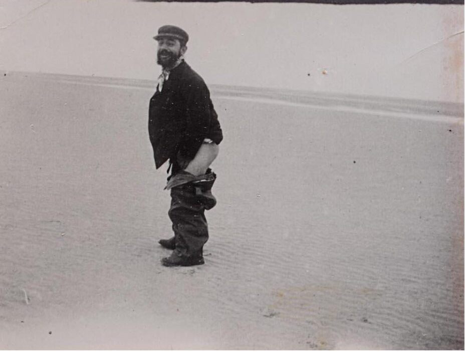 TOULOUSE-LAUTREC DEFECATING ON THE BEACH AT LE CROTOY, PICARDIE