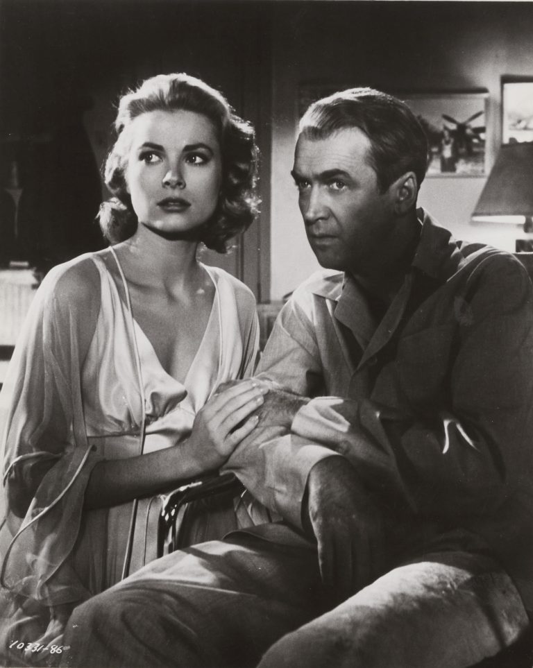 Grace Kelly and James Stewart in Rear window directed by Alfred ...