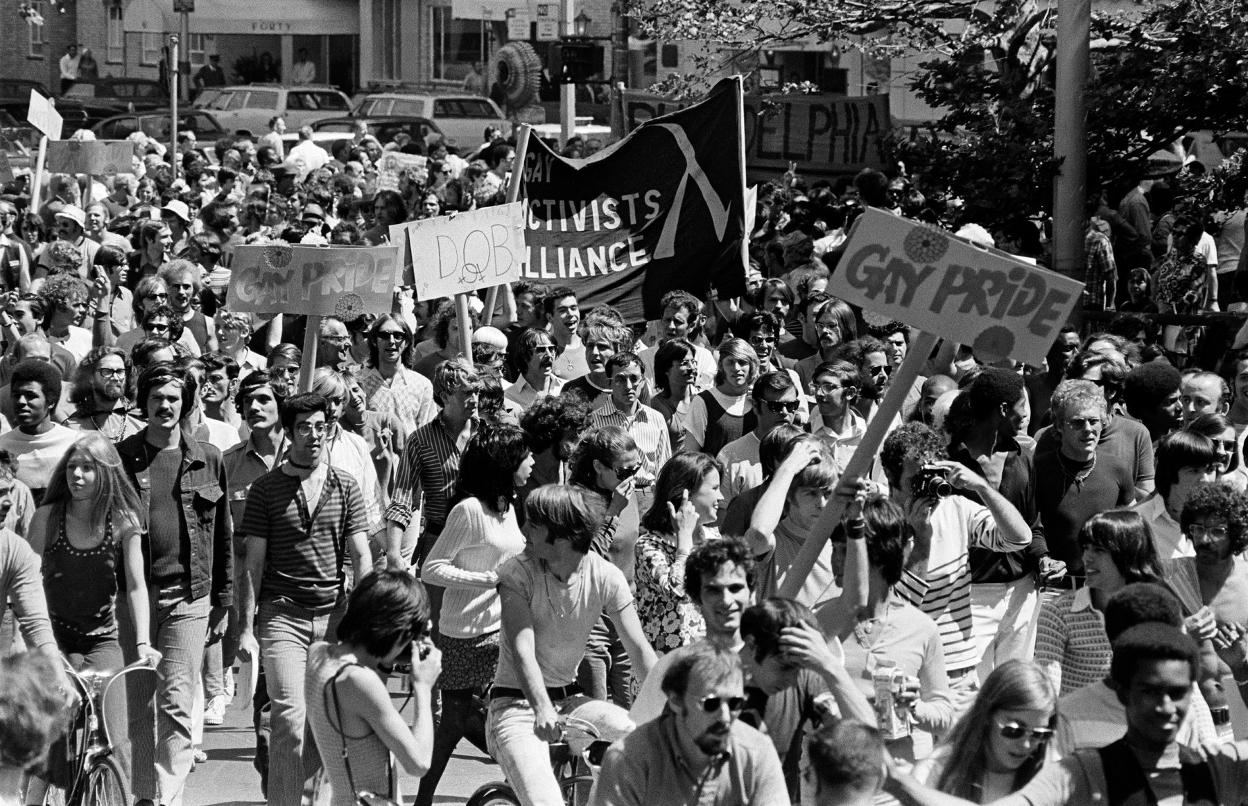 How The First Pride Parades Radicalized The Gay Rights Movement In The ...