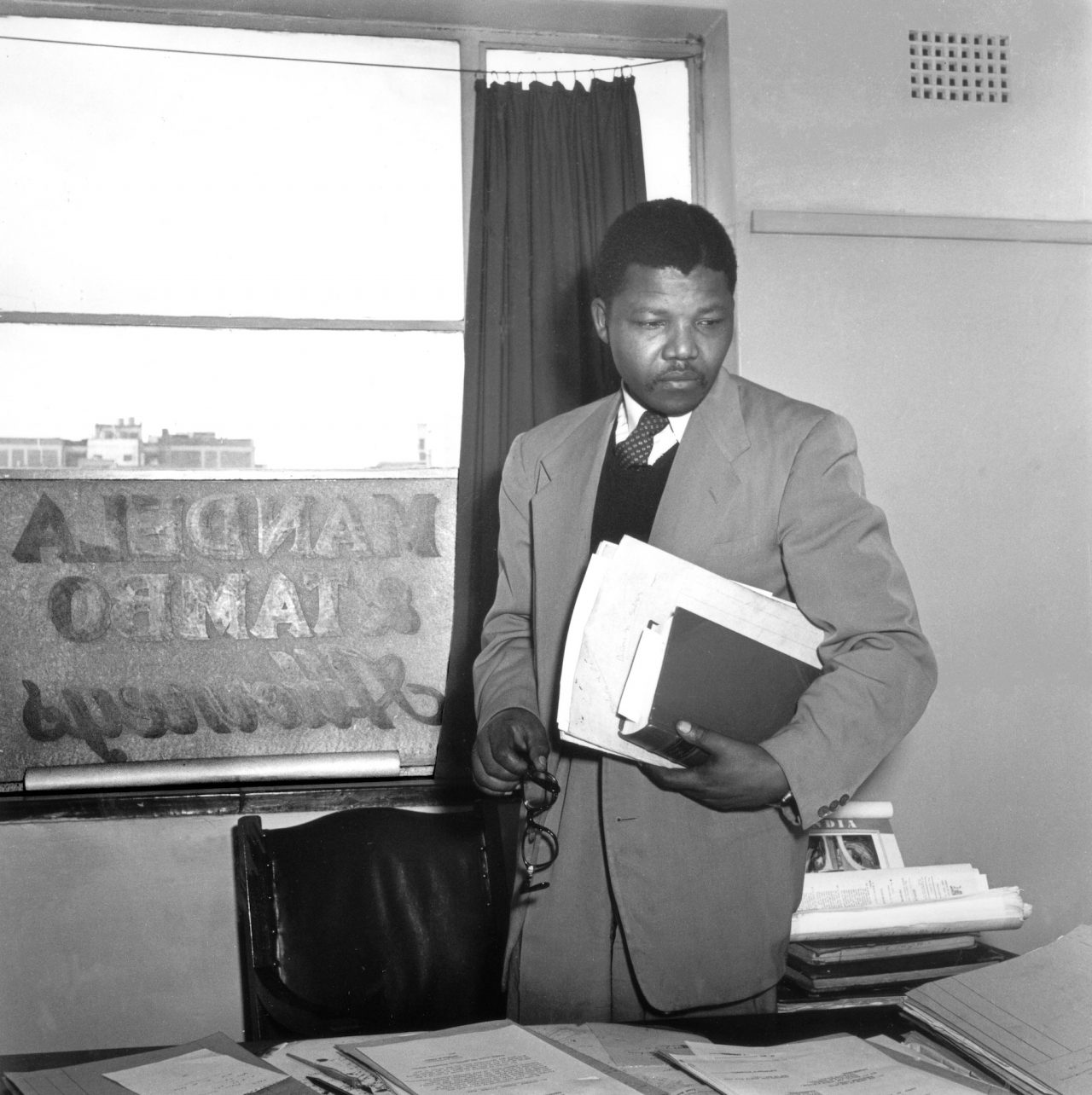 Jurgen Schadeberg, Nelson Mandela, office, South Africa