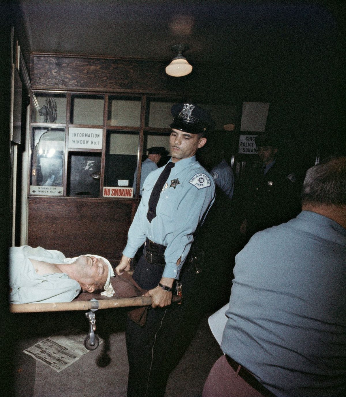 Gordon Parks crime 1957 Chicago New York
