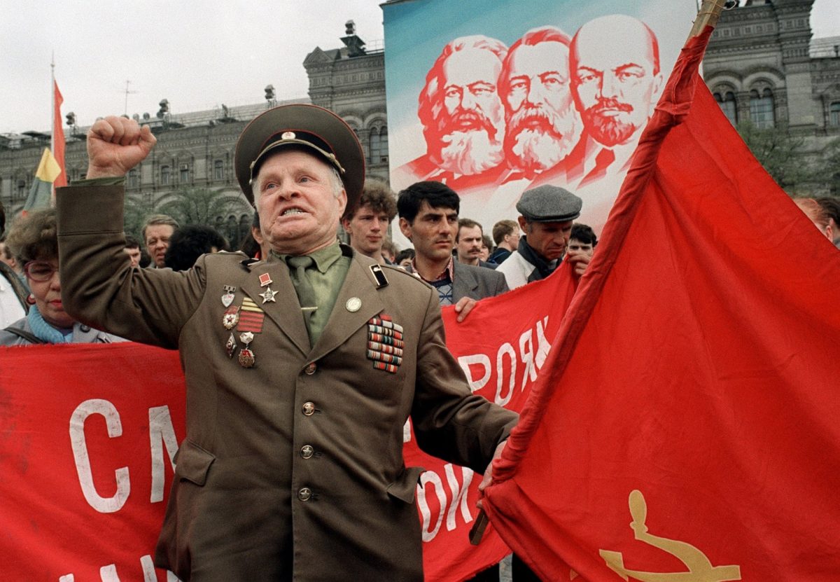 The Collapse of the Soviet Union in Pictures - Flashbak