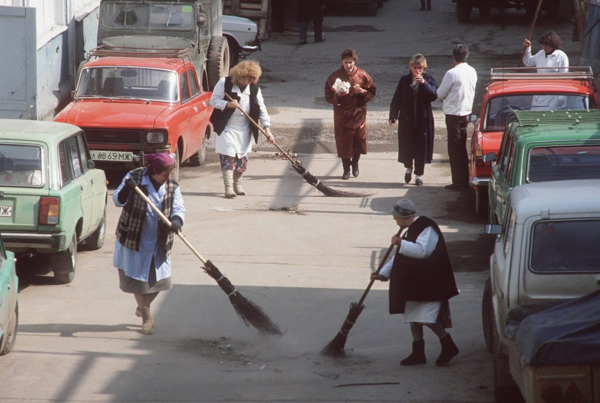 The Collapse of the Soviet Union in Pictures