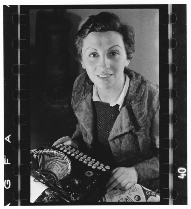 Out of the Shadows - Gerda Taro, War Photographer - Flashbak