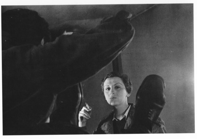 Out of the Shadows - Gerda Taro, War Photographer - Flashbak