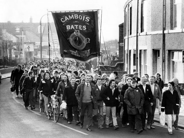 Civil War: Dramatic Scenes From The British Miners Strike Of 1984-85 ...