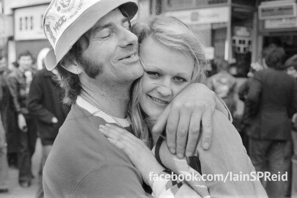 Manchester United and Manchester City football fans in the 1970s by Iaian S P reid 