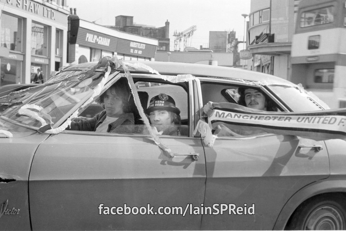 Manchester United and Manchester City football fans in the 1970s by Iaian S P reid 