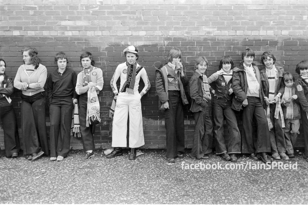 Manchester United and Manchester City football fans in the 1970s by Iaian S P reid 