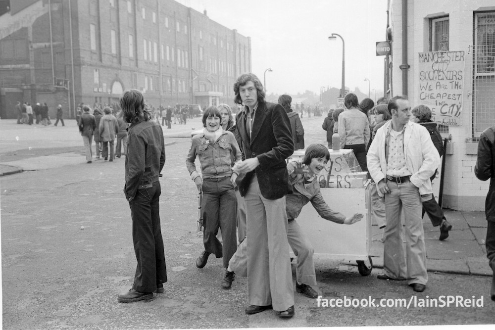 Manchester United and Manchester City football fans in the 1970s by Iaian S P reid 