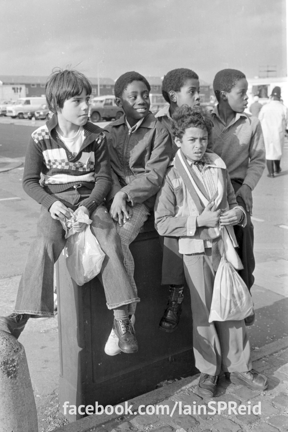 Manchester United and Manchester City football fans in the 1970s by Iaian S P reid 