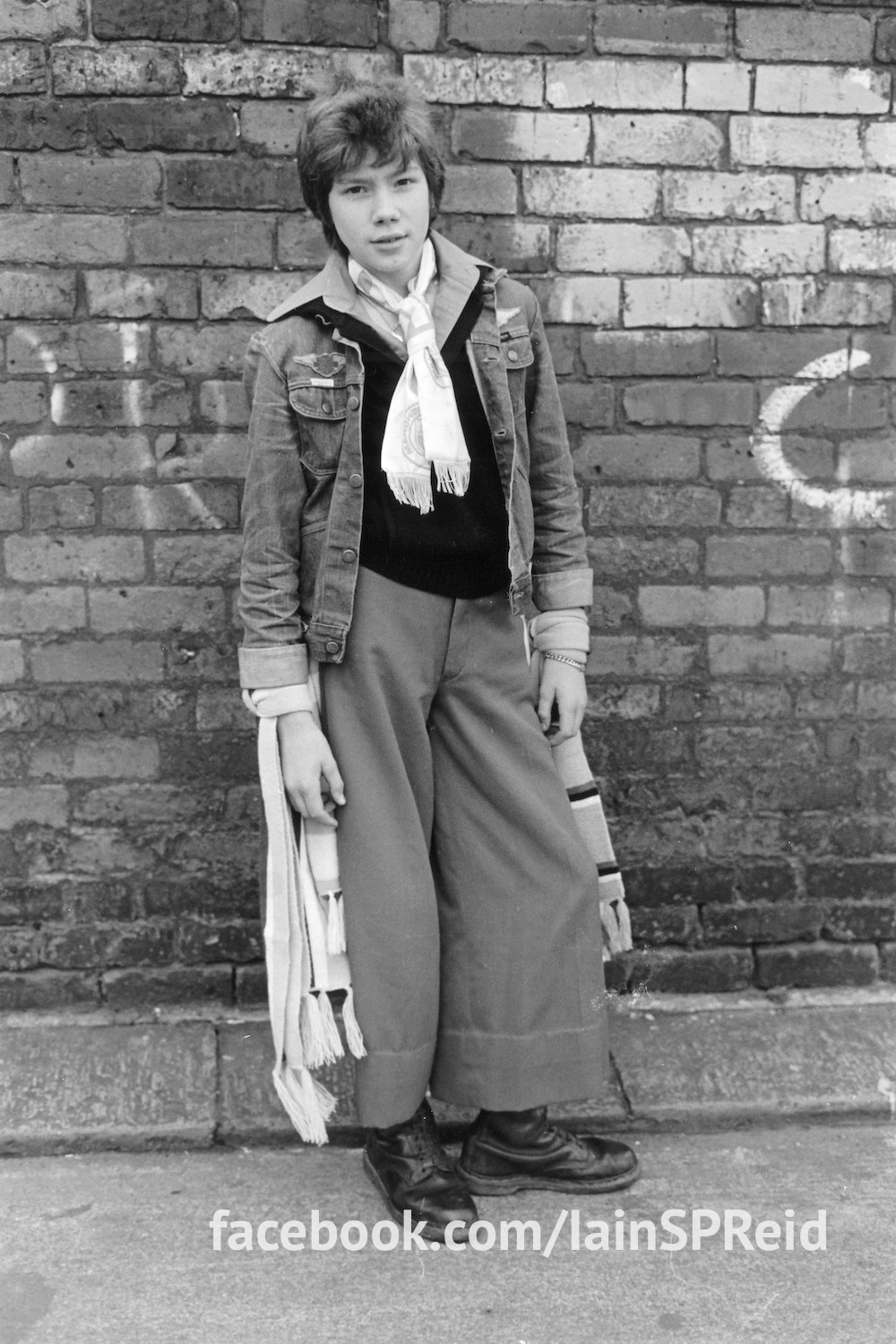 Manchester United and Manchester City football fans in the 1970s by Iaian S P reid 