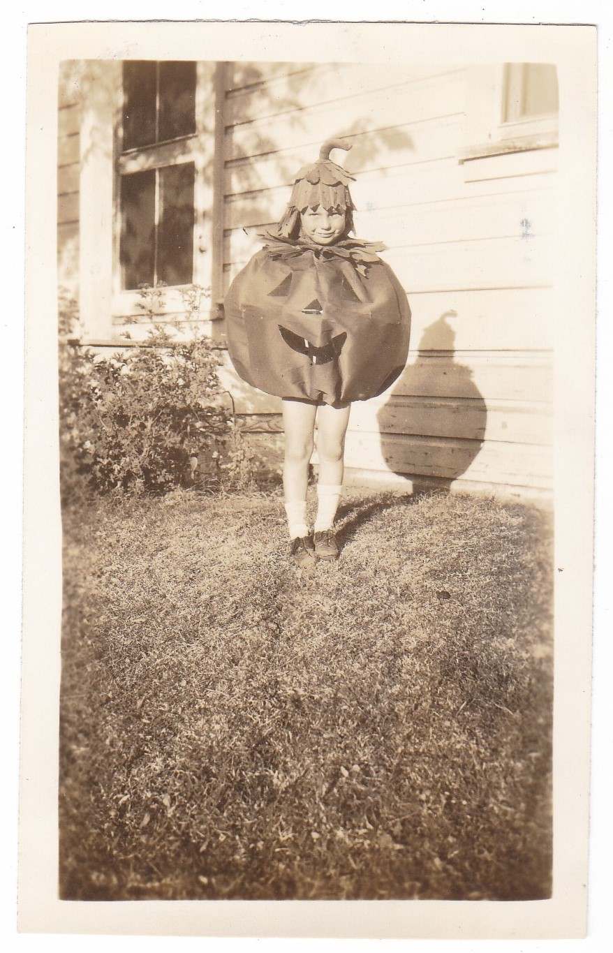 Vintage Halloween Costumes snapshots