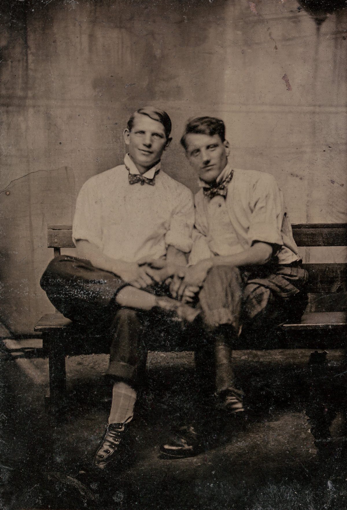 vintage gay men kissing