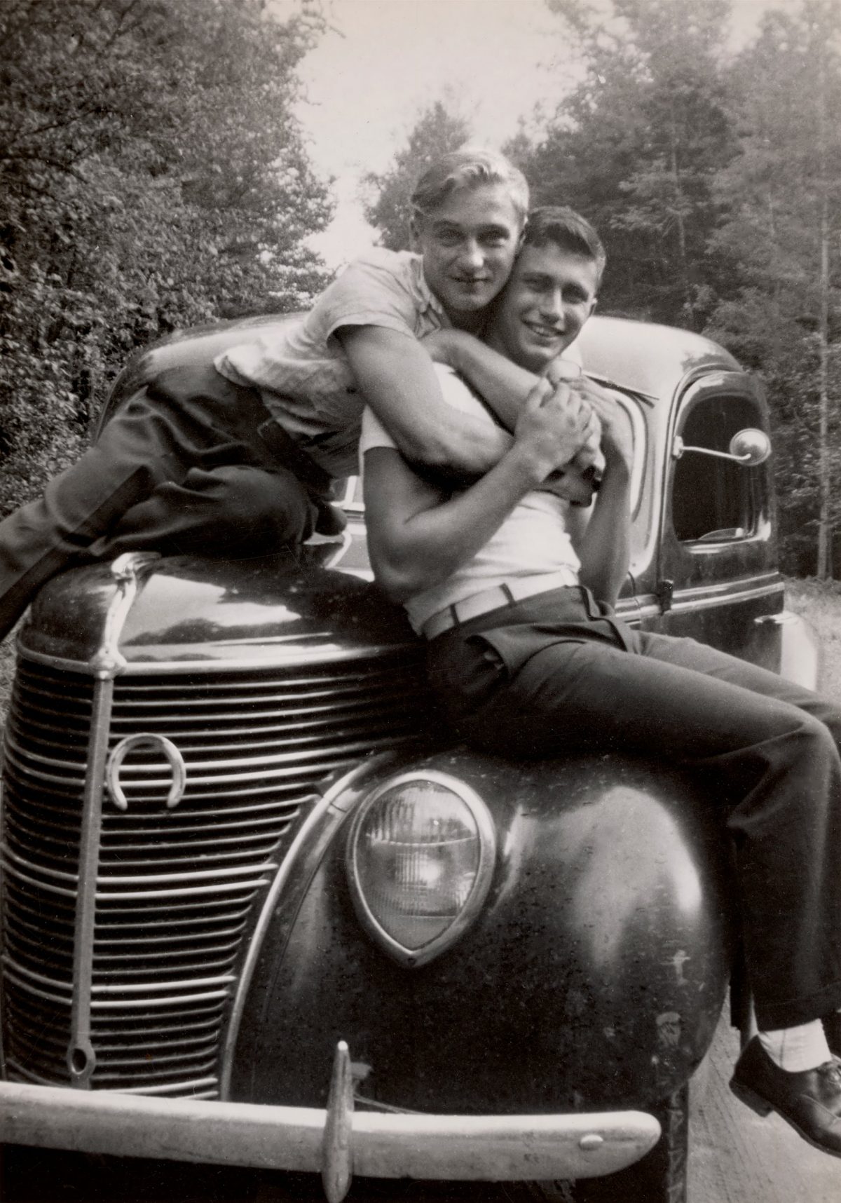 Vintage Photographs Of Men In Love Laptrinhx News