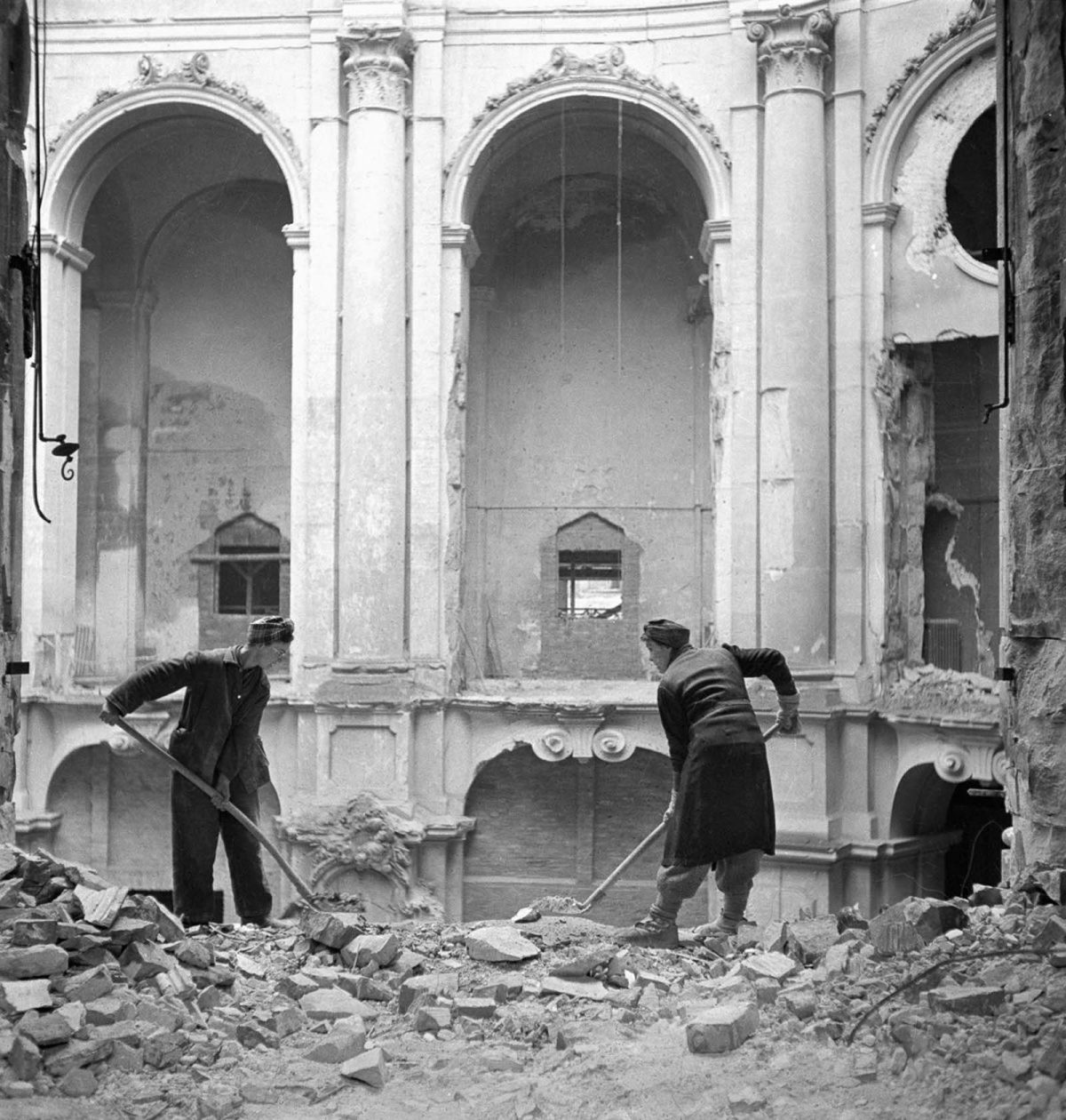 Dresden fire bombing 1945