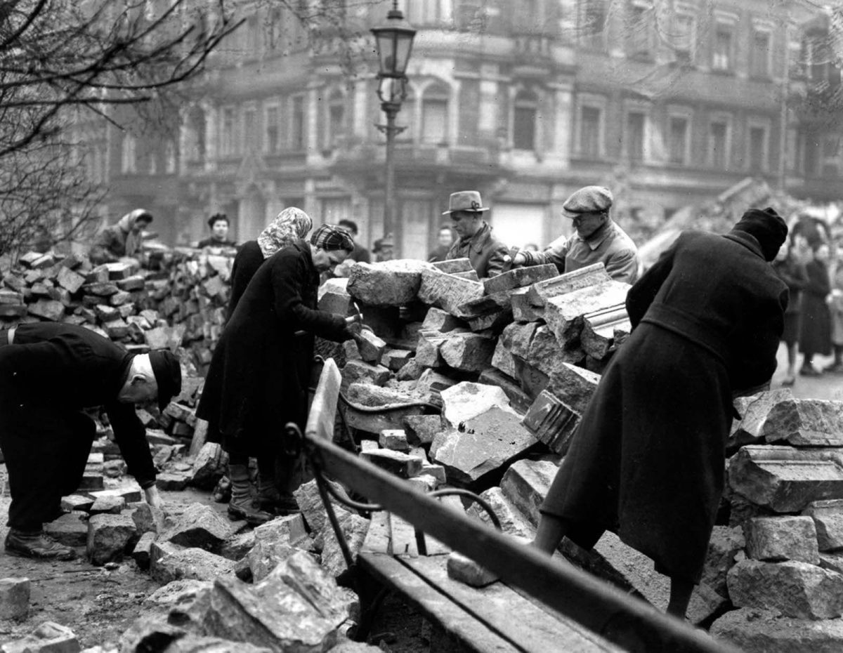Dresden fire bombing 1945