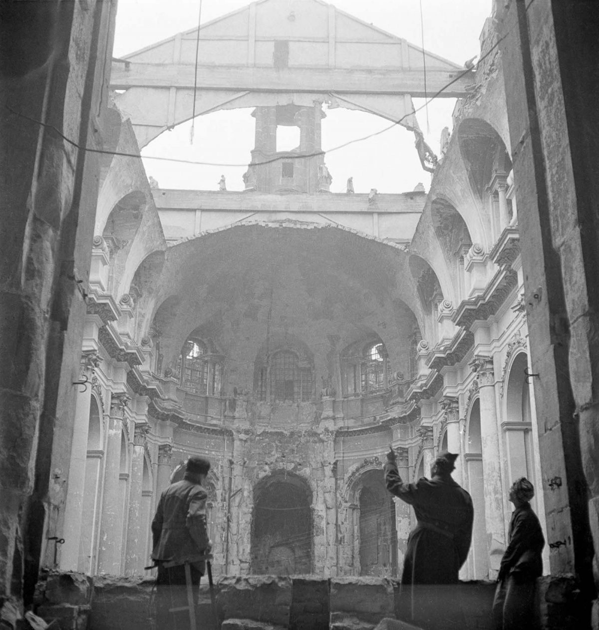 Dresden fire bombing 1945