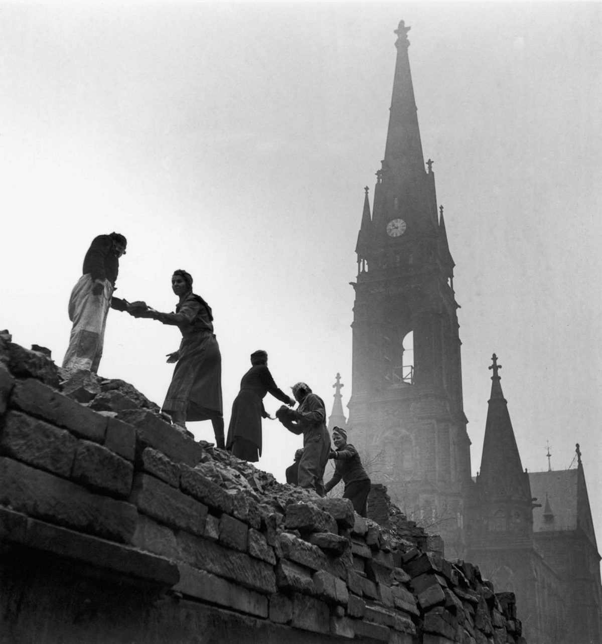 Dresden fire bombing 1945