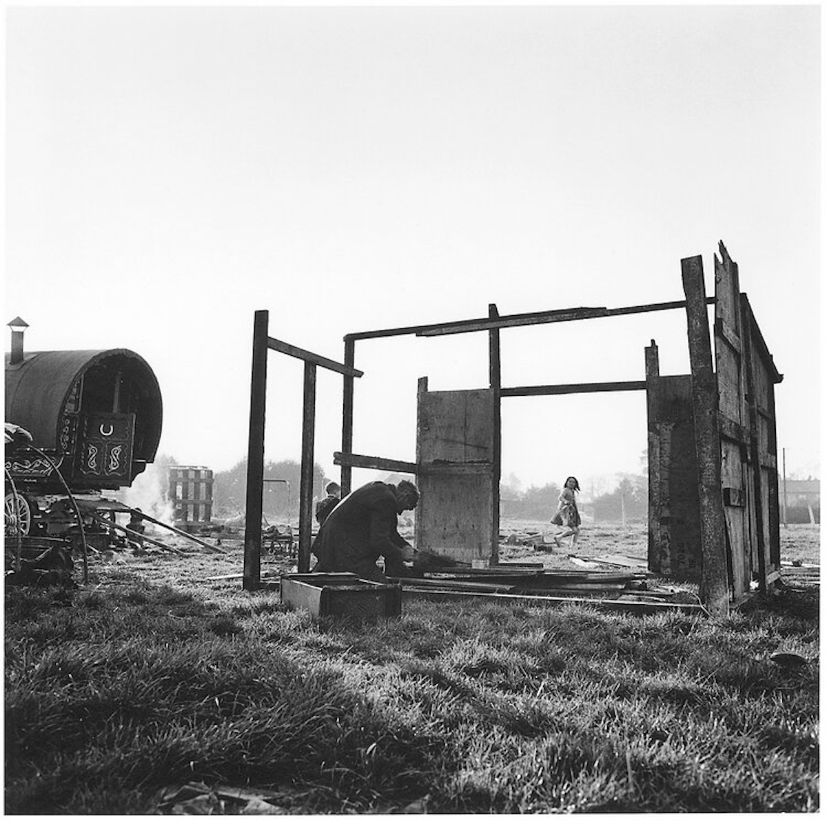 A Photo Series Documents The Lives Of Irish Travellers Outside Dublin In The Late S Flashbak