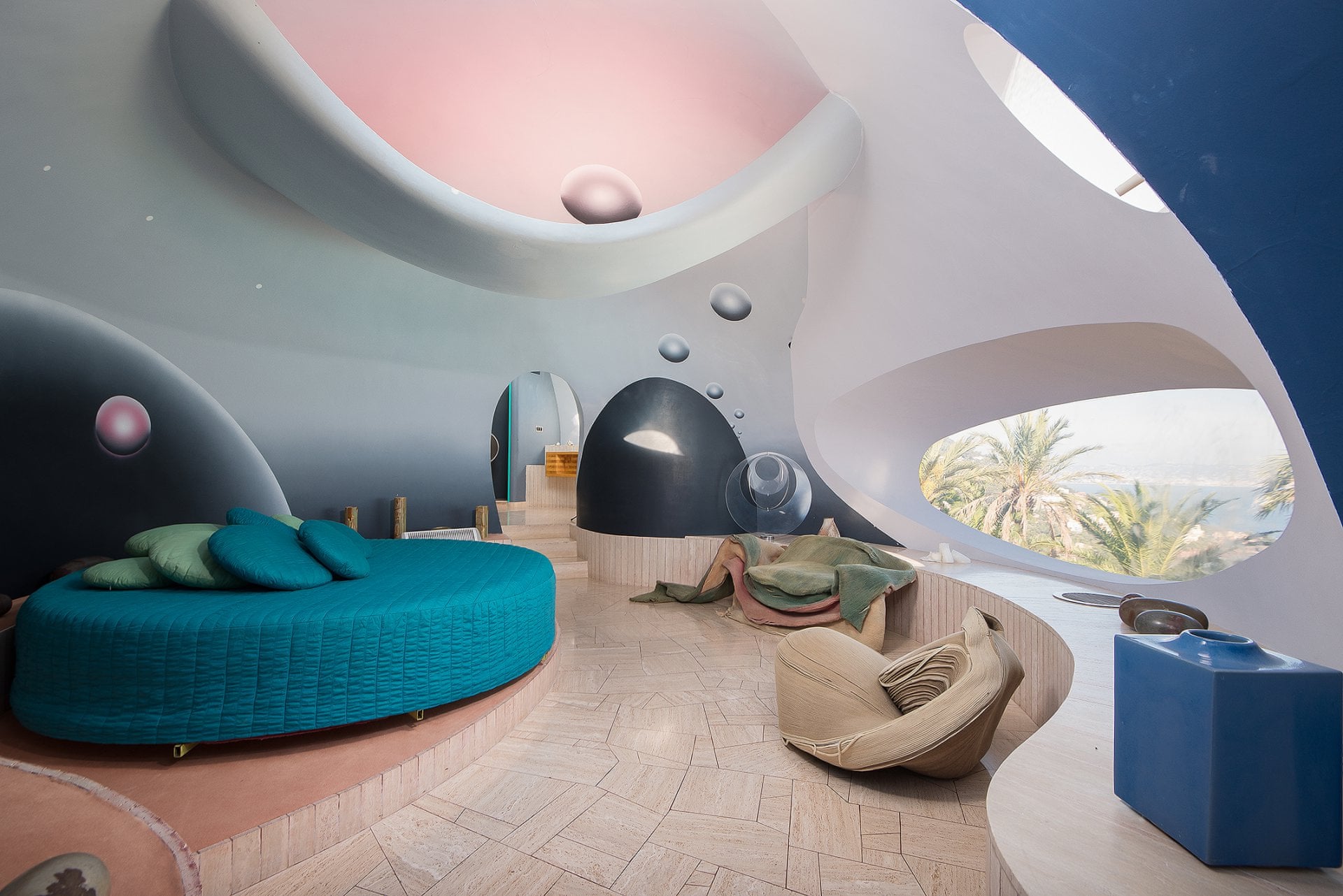 Pierre Cardin Bubble Palace Palais Bulles