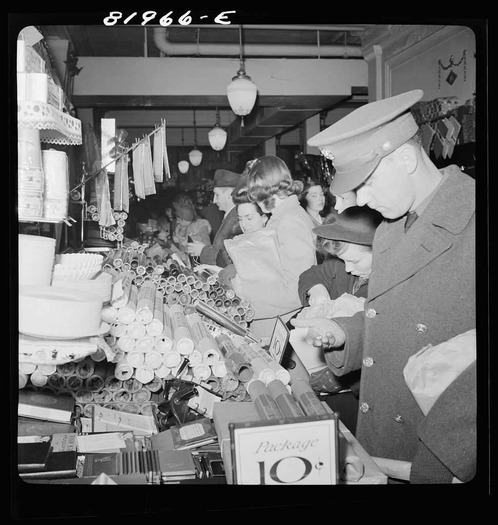 John Collier Washington, D.C. Christmas shopping in Woolworth's five and ten cent store] Contributor Names Collier, John, Jr., 1913-1992, photographer Created : Published 1941 Dec.