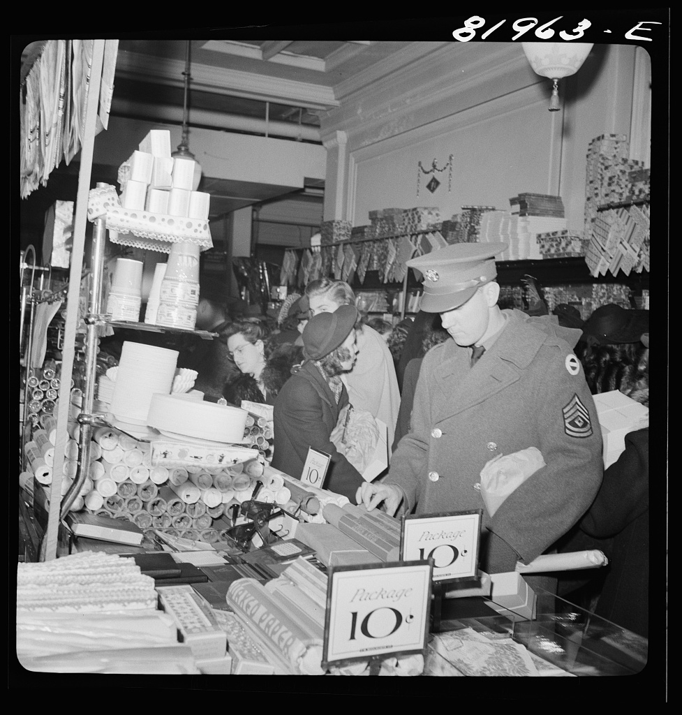 John Collier Washington, D.C. Christmas shopping in Woolworth's five and ten cent store] Contributor Names Collier, John, Jr., 1913-1992, photographer Created : Published 1941 Dec.