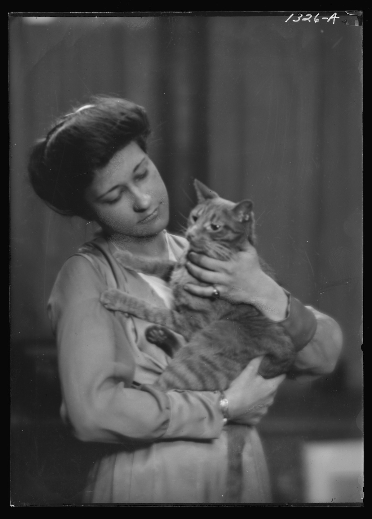 Arnold Genthe's Cat People