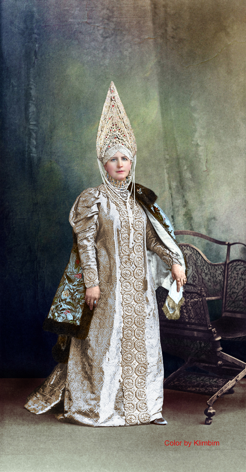 Romanovs-Final-Ball-Color-Photographs-1903-146