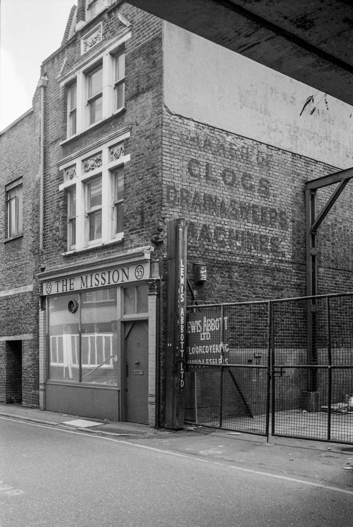 The Mission, Holywell Lane, Shoreditch, Hackney 86