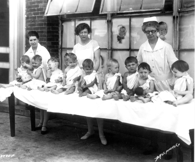 Baby Contest Building and spectators, Indiana State Fair, 1929 (Photo courtesy of the Indiana State Archives, Indiana Commission on Public Records.)