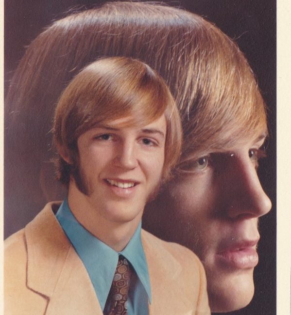 Unleashing 70s Men's Hairstyles: Groovy, Funky, and Far Out!