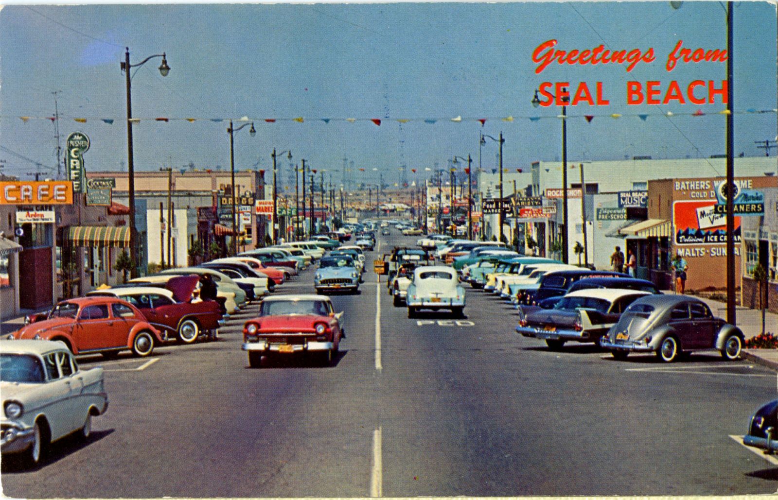 Fast Cars, Wide Roads, Blue Skies: Vintage Postcards From Across America