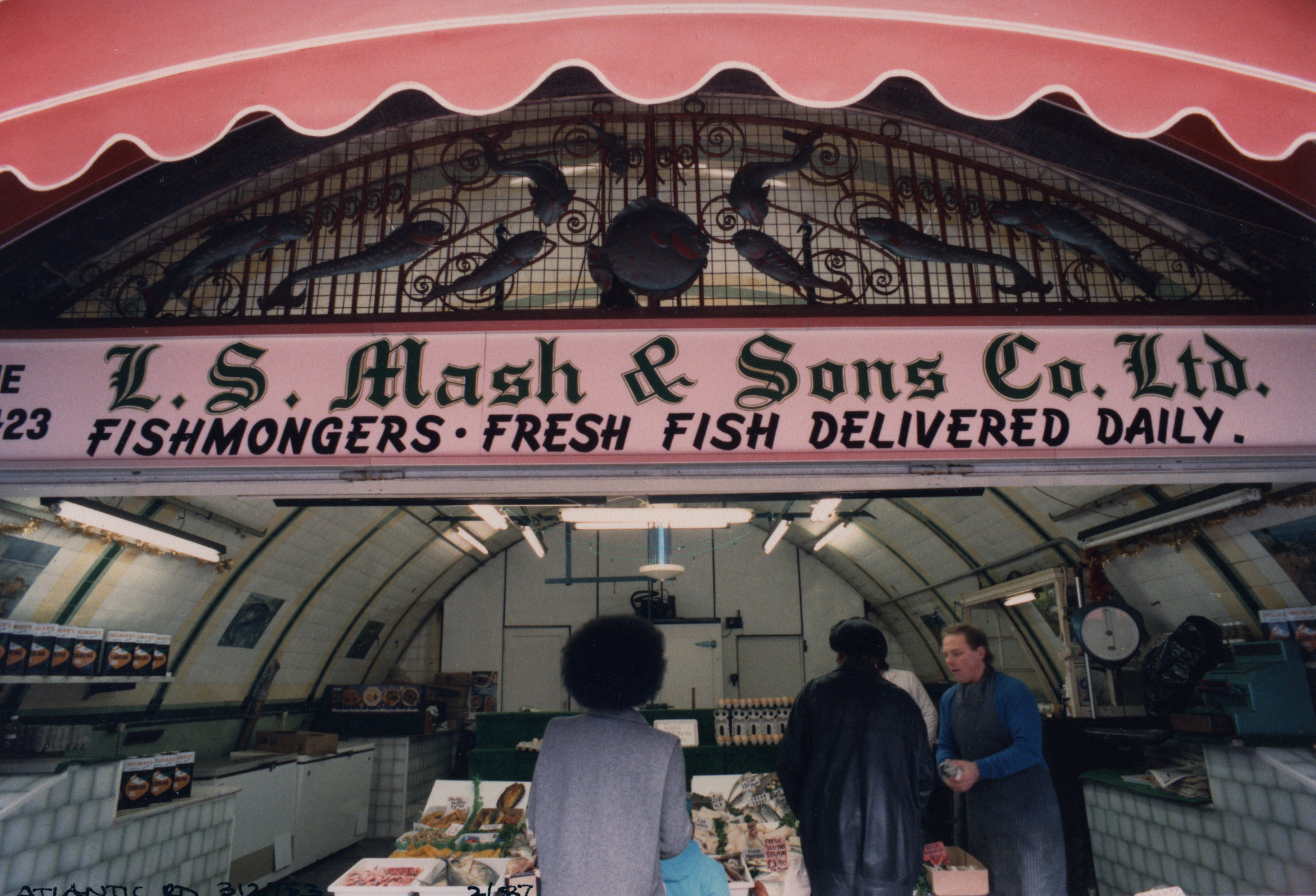 Fishmongers, Shop, Atlantic Rd, Brixton, 1987, Lambeth, railway arch