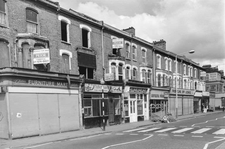 Shops, Atlantic Rd, Brixton, Lambeth, 1989 89-6a-34 - Flashbak