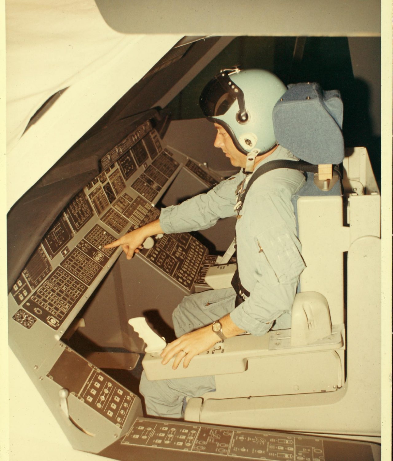 Space Shuttle consoles 1980s