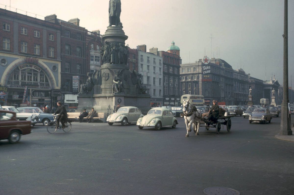 Dublin, street scene near O’Connell Monument 1964