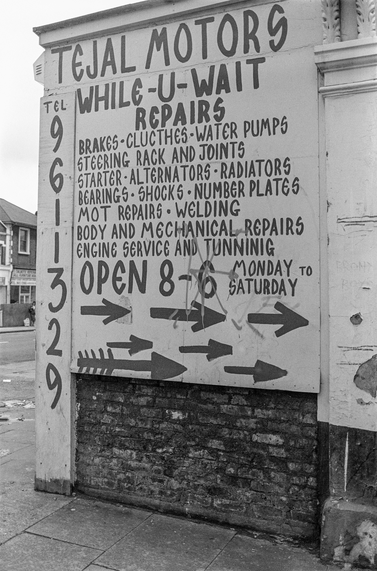 Tejal Motors, High St, Harlesden, Brent, 1988