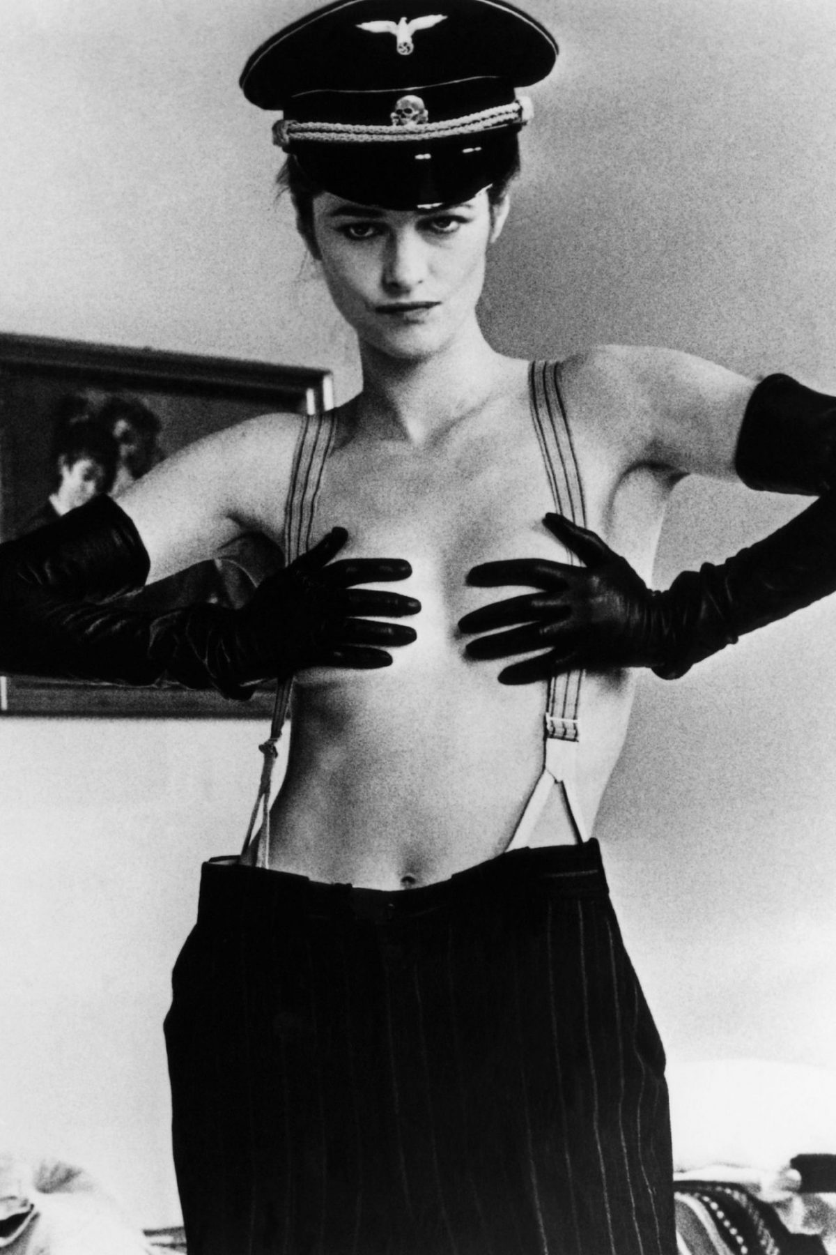 Nightporter Charlotte Rampling Flashbak