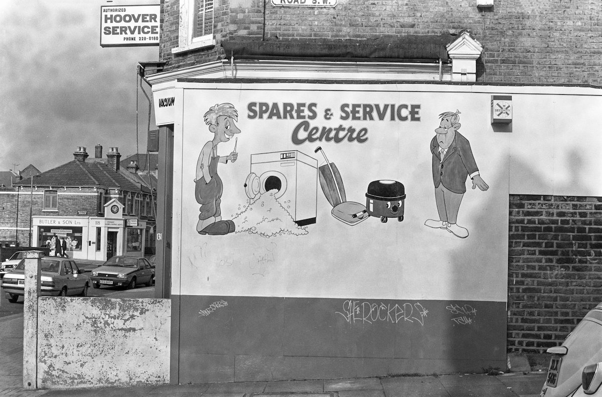 Service Centre, Northcote Rd, Battersea, Wandsworth, 1988