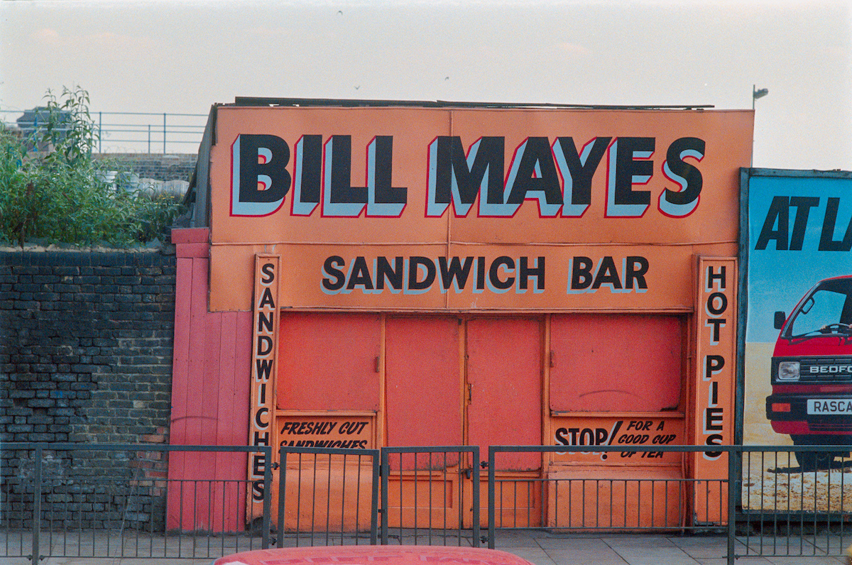 Bill Mayes, Sandwich Bar, Commercial Rd, Limehouse, 1986, 86c71-51 ...