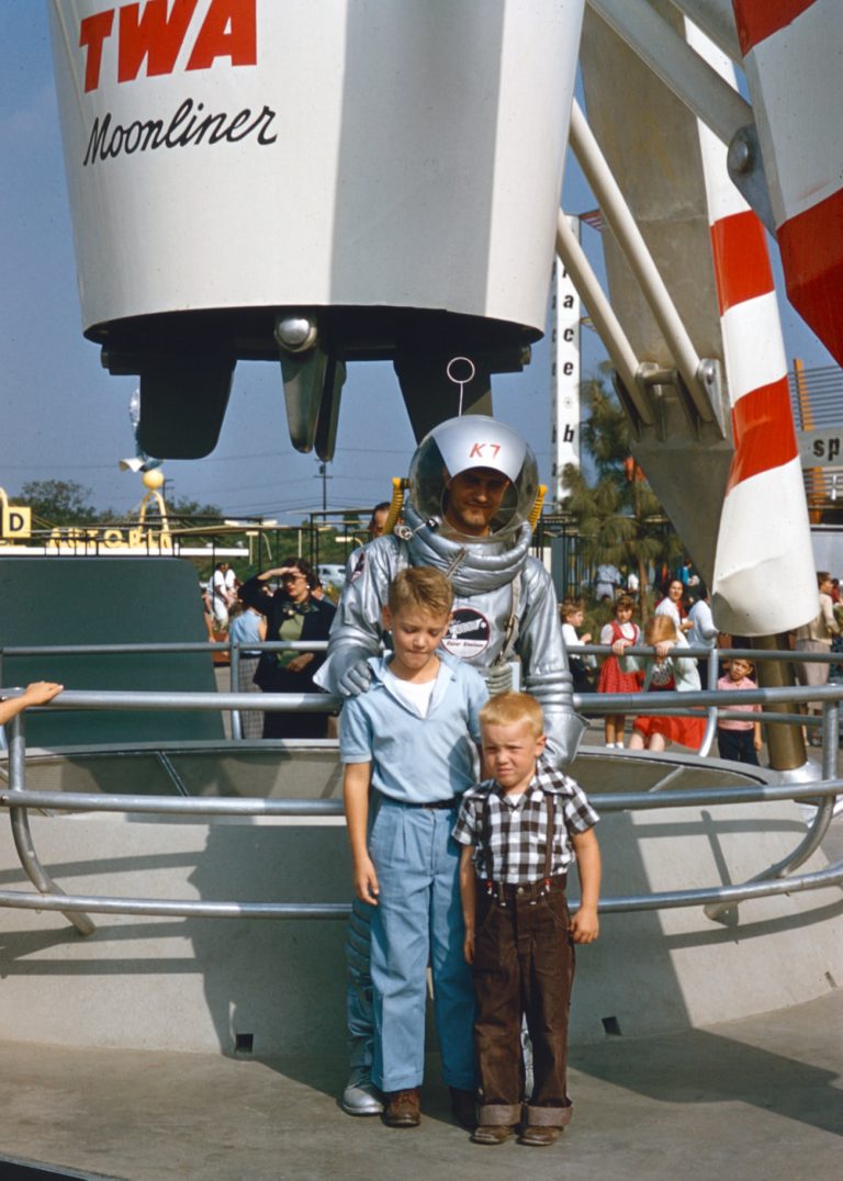 A Treasure Trove of Kodachrome Photos Show Us A Boy Growing Up 1950s ...